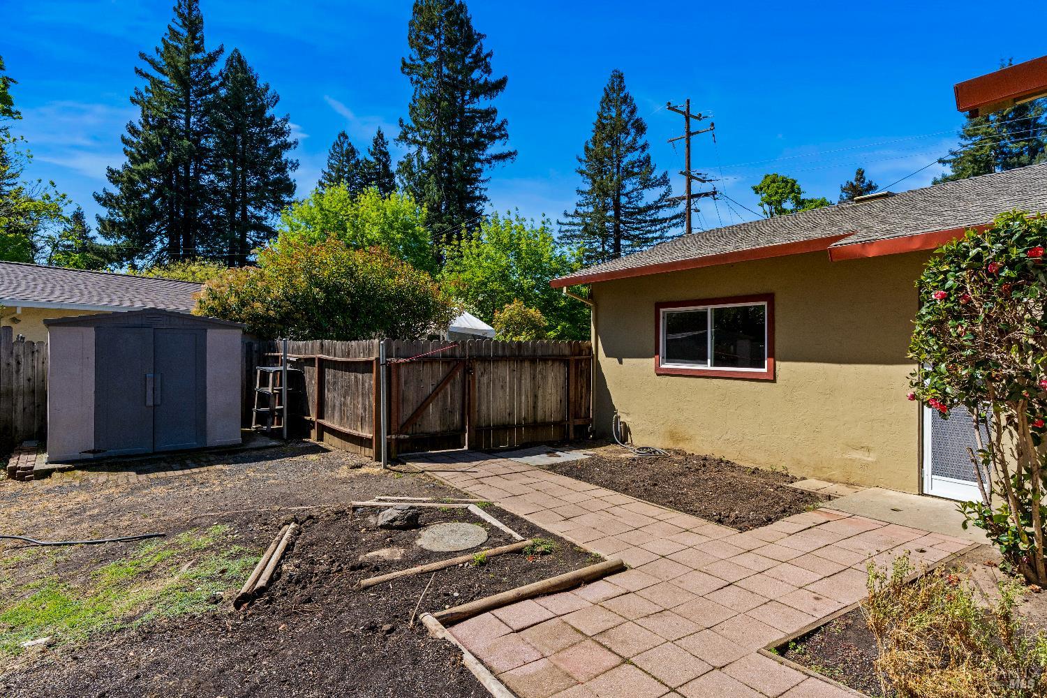 2608 W Pueblo Avenue Napa CA 94558