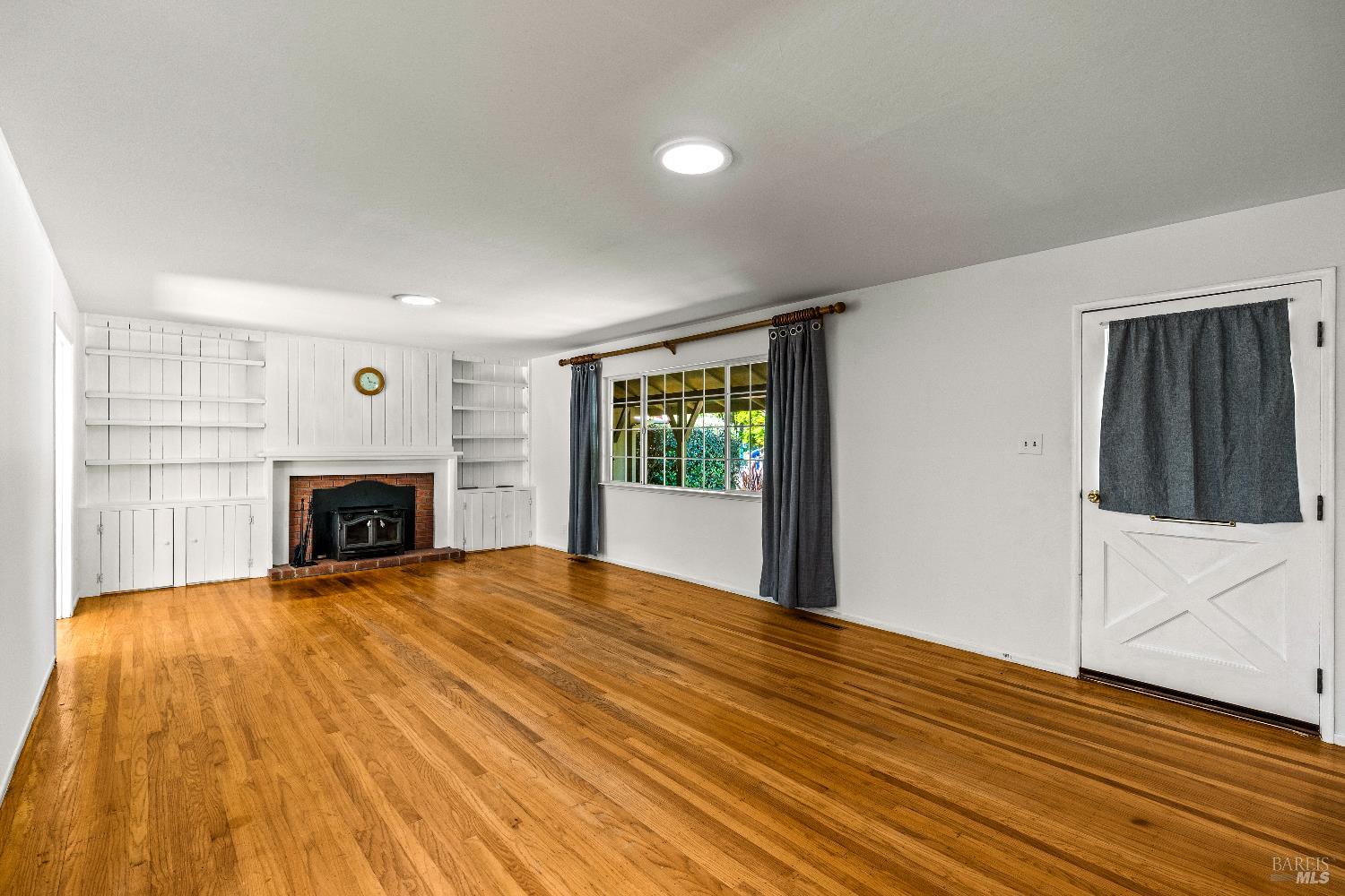 2608 W Pueblo Avenue Napa CA 94558
