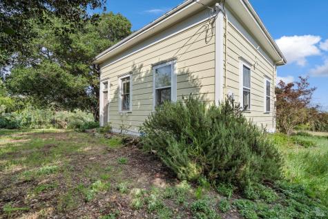 195 Cinnabar Avenue Petaluma CA 94952
