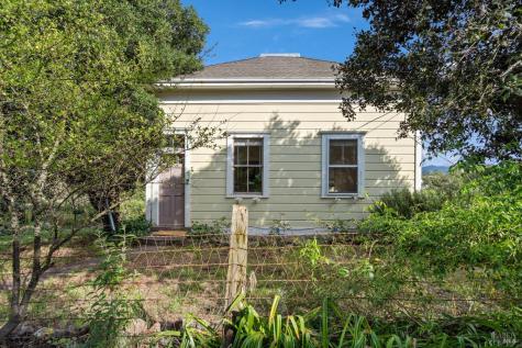 195 Cinnabar Avenue Petaluma CA 94952