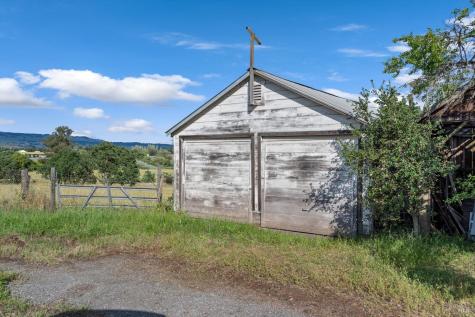 195 Cinnabar Avenue Petaluma CA 94952
