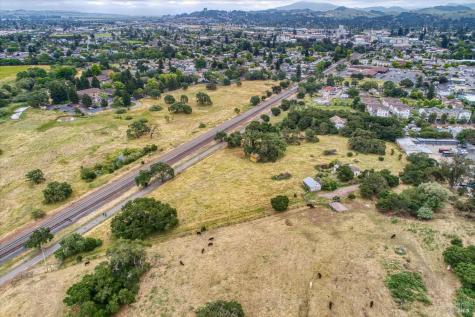 195 Cinnabar Avenue Petaluma CA 94952