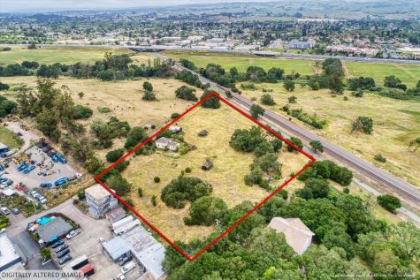 195 Cinnabar Avenue Petaluma CA 94952