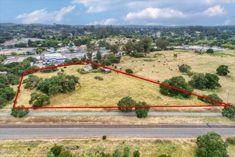 195 Cinnabar Avenue Petaluma CA 94952