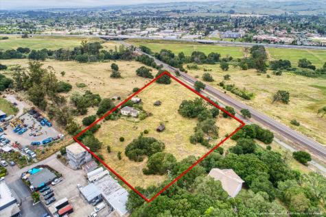 195 Cinnabar Avenue Petaluma CA 94952