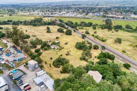 195 Cinnabar Avenue Petaluma CA 94952