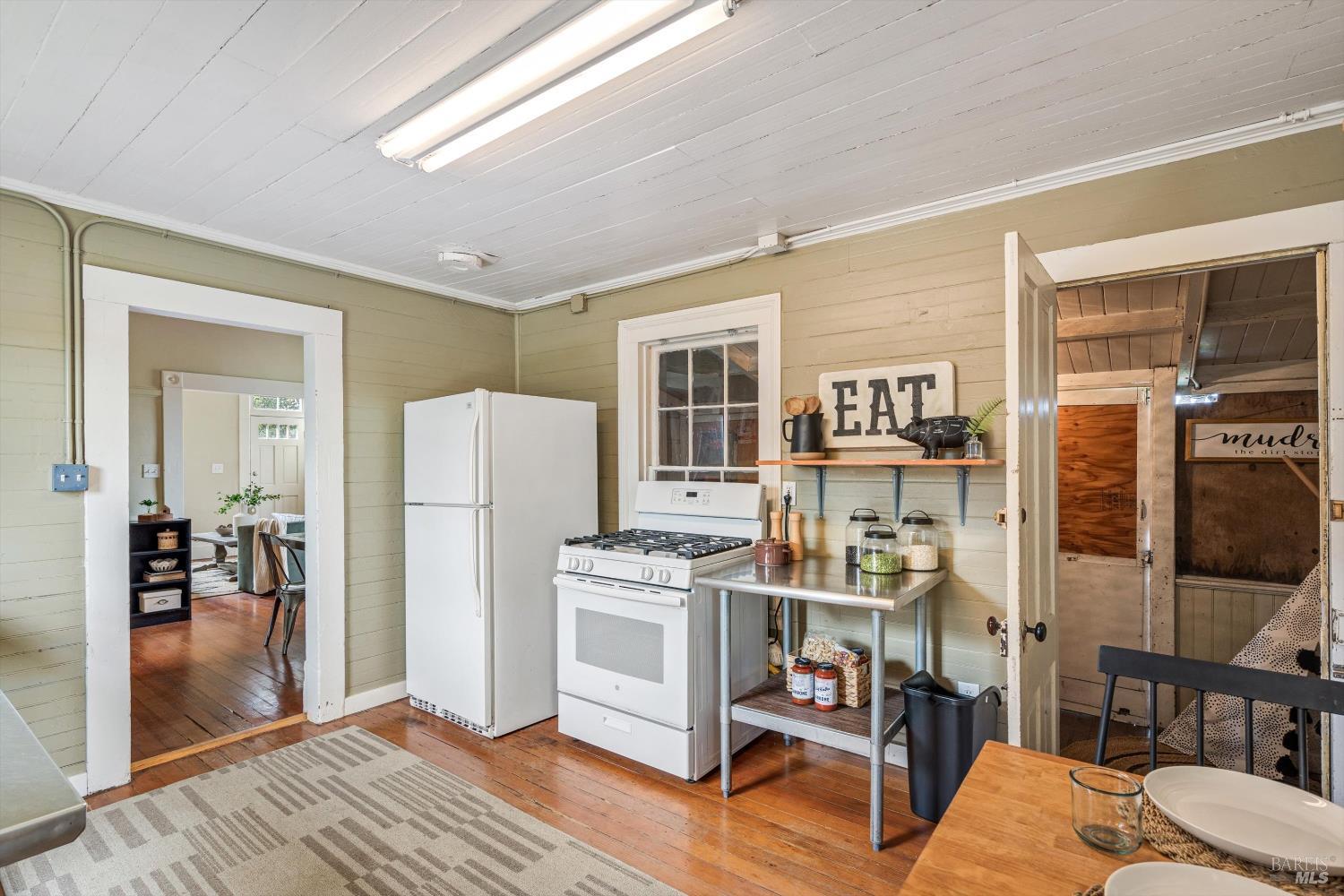 195 Cinnabar Avenue Petaluma CA 94952