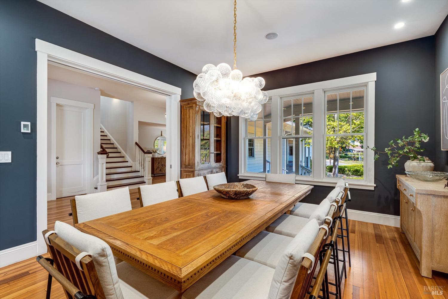 1079 Hedgeside Avenue Napa CA 94558