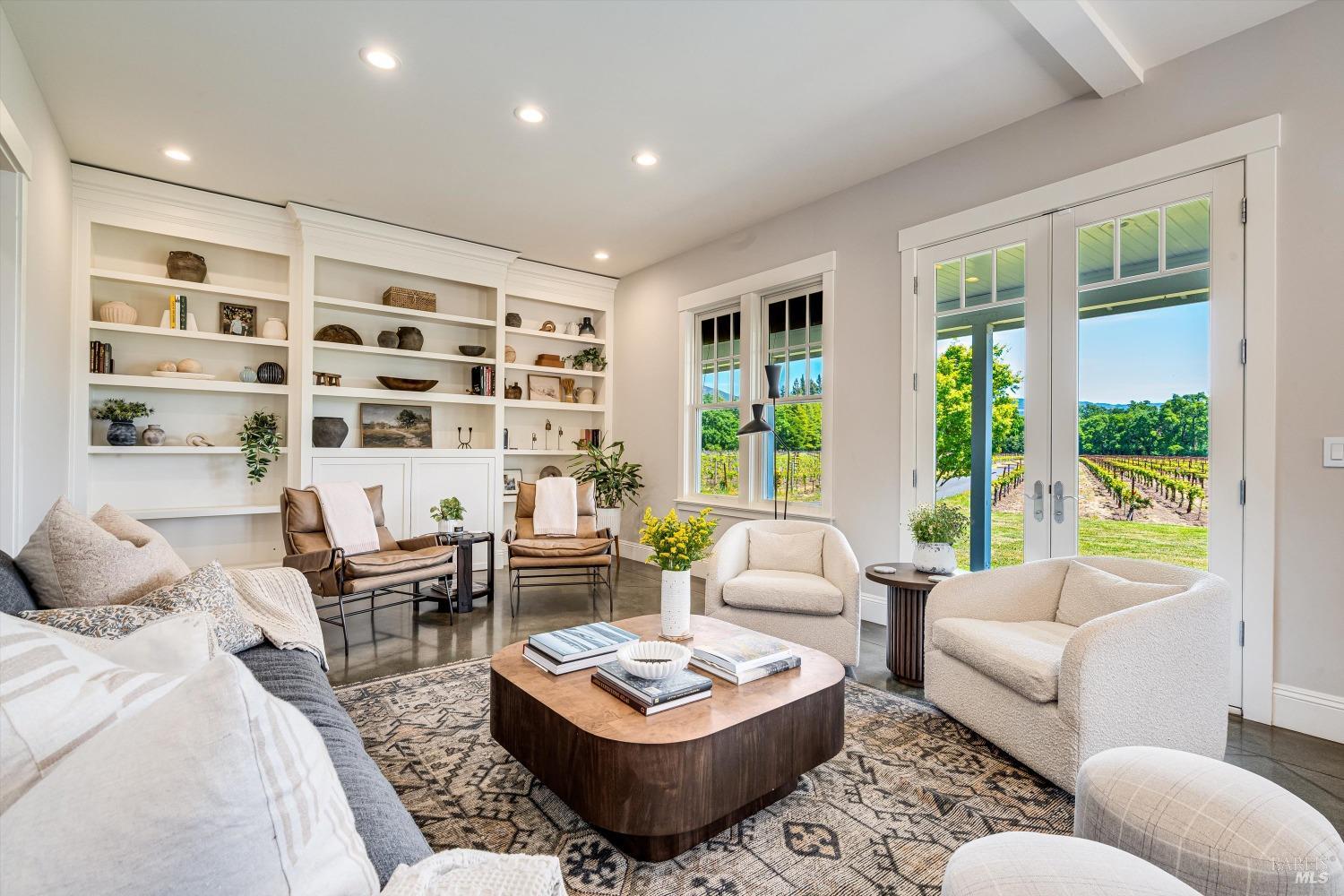 1079 Hedgeside Avenue Napa CA 94558