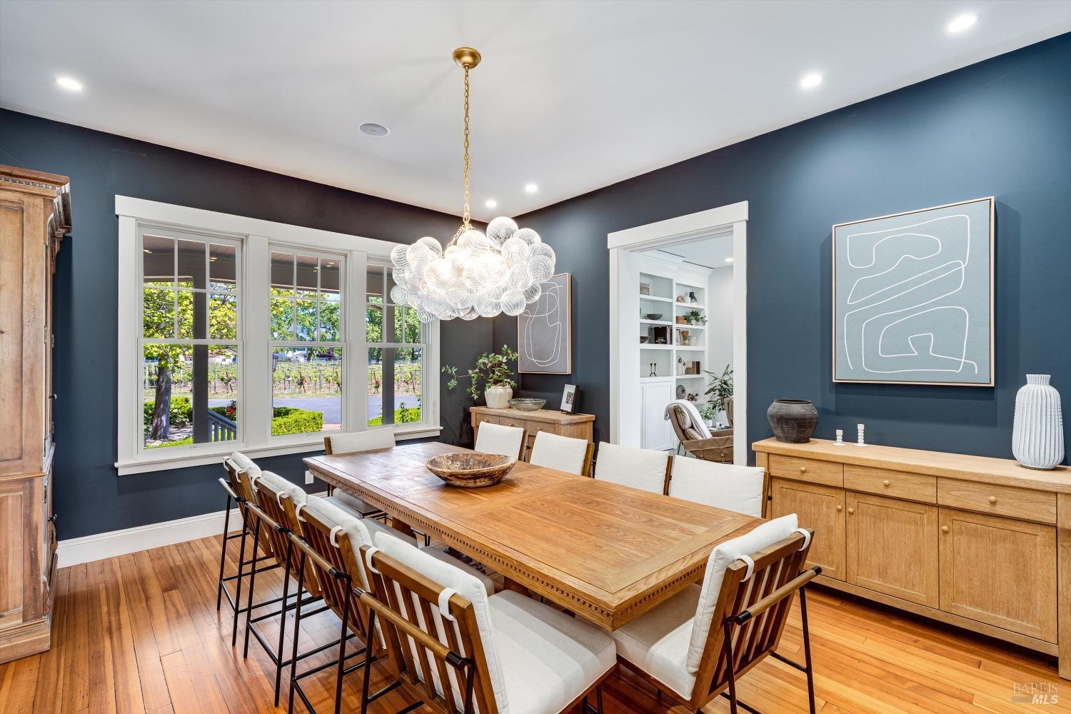 1079 Hedgeside Avenue Napa CA 94558