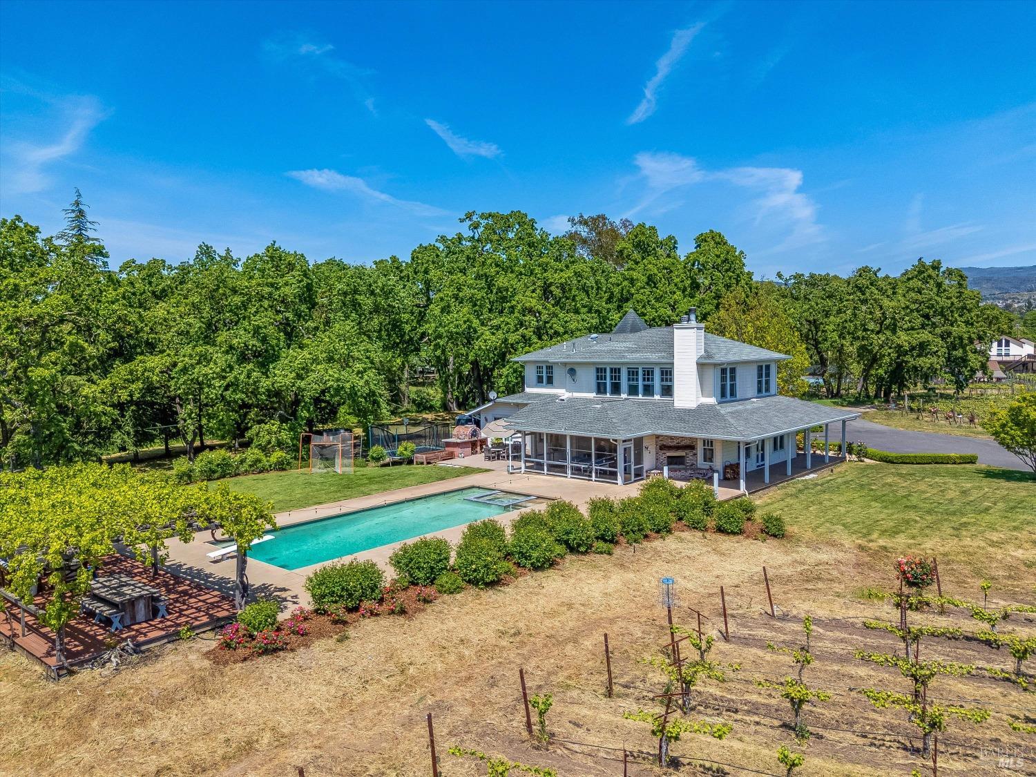 1079 Hedgeside Avenue Napa CA 94558