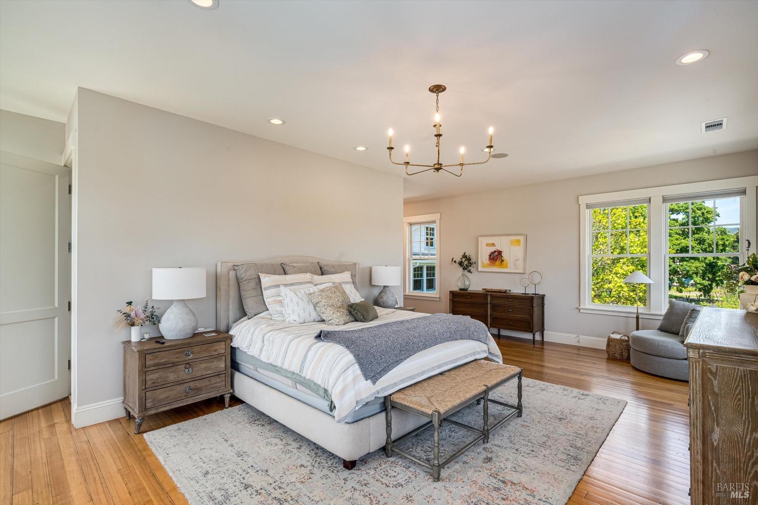 1079 Hedgeside Avenue Napa CA 94558