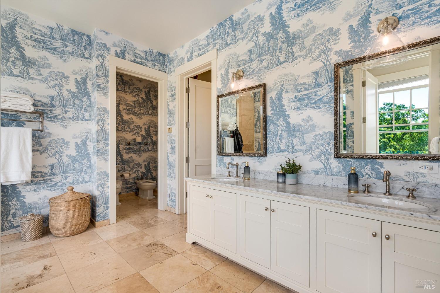 1079 Hedgeside Avenue Napa CA 94558