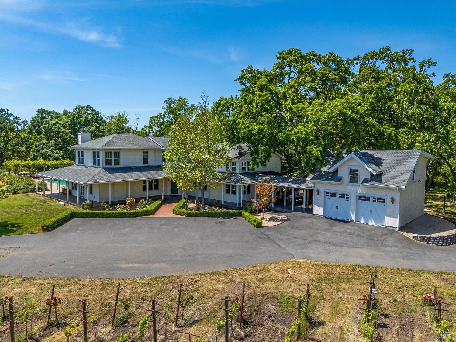 1079 Hedgeside Avenue Napa CA 94558