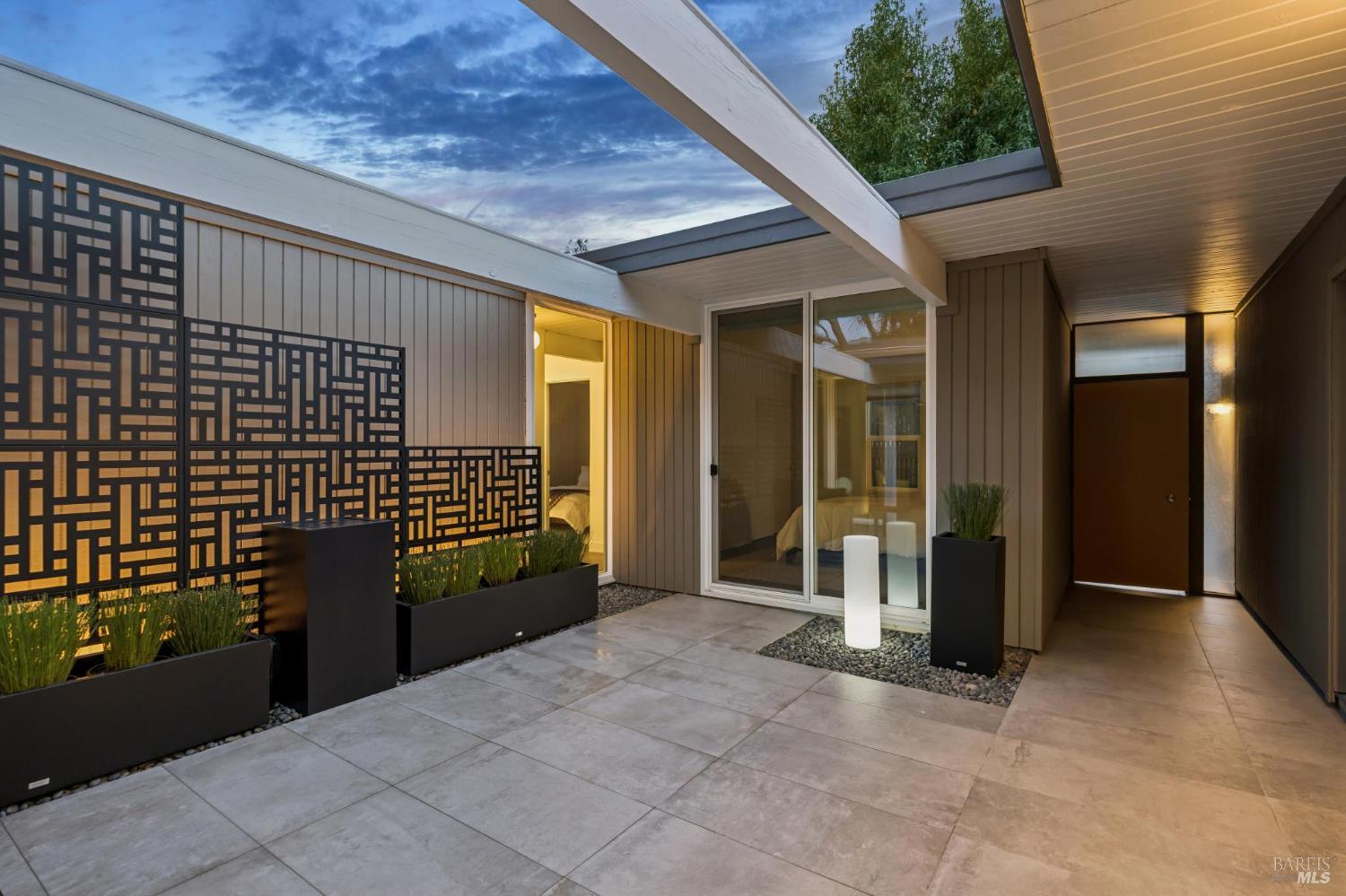 1212 Idylberry Road San Rafael CA 94903