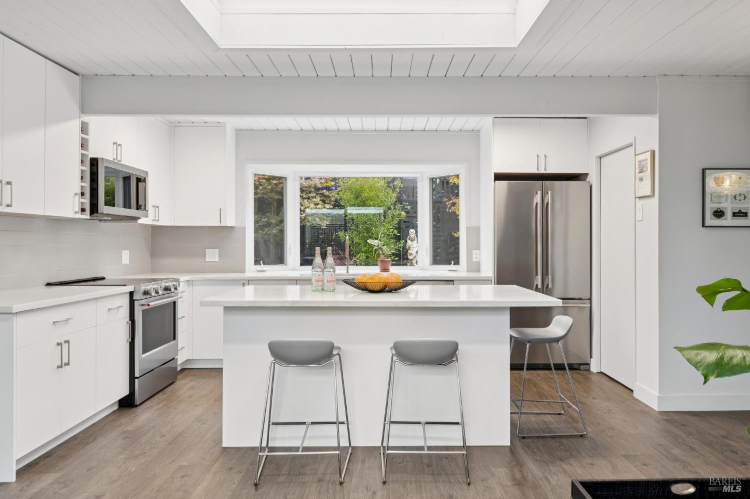 1212 Idylberry Road San Rafael CA 94903