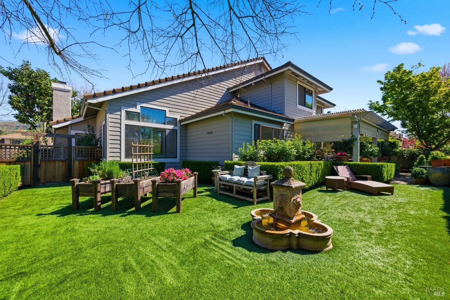 377 Troon Drive Napa CA 94558