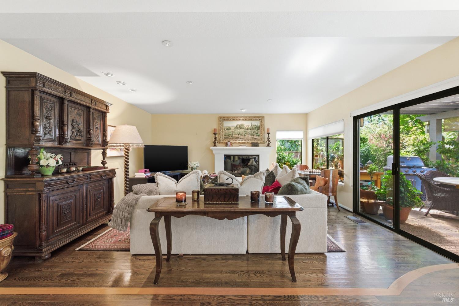 377 Troon Drive Napa CA 94558