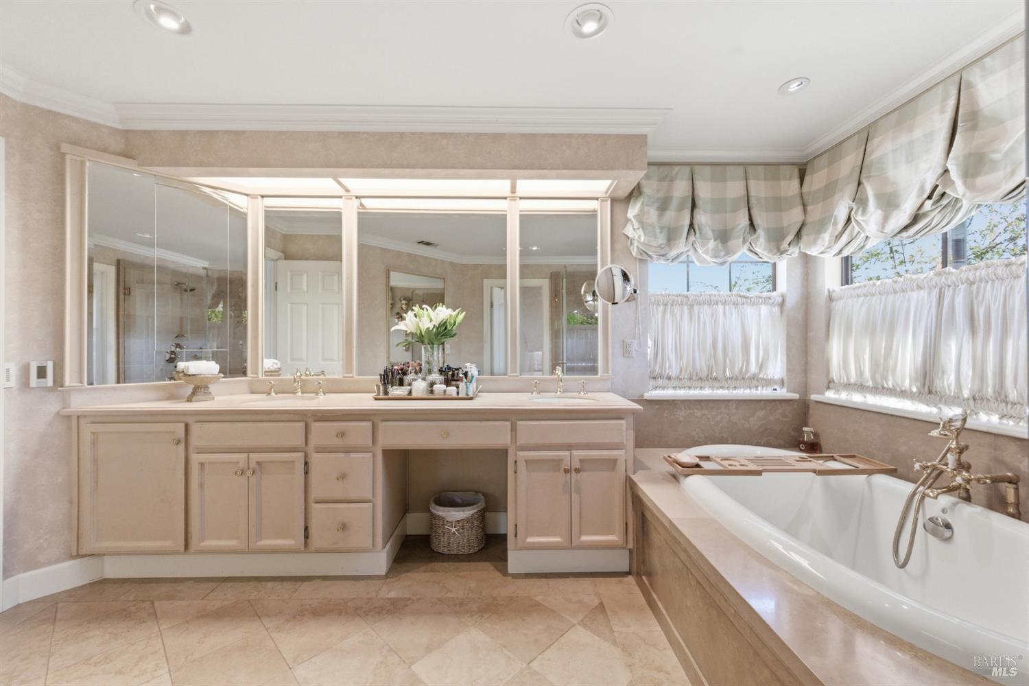 377 Troon Drive Napa CA 94558