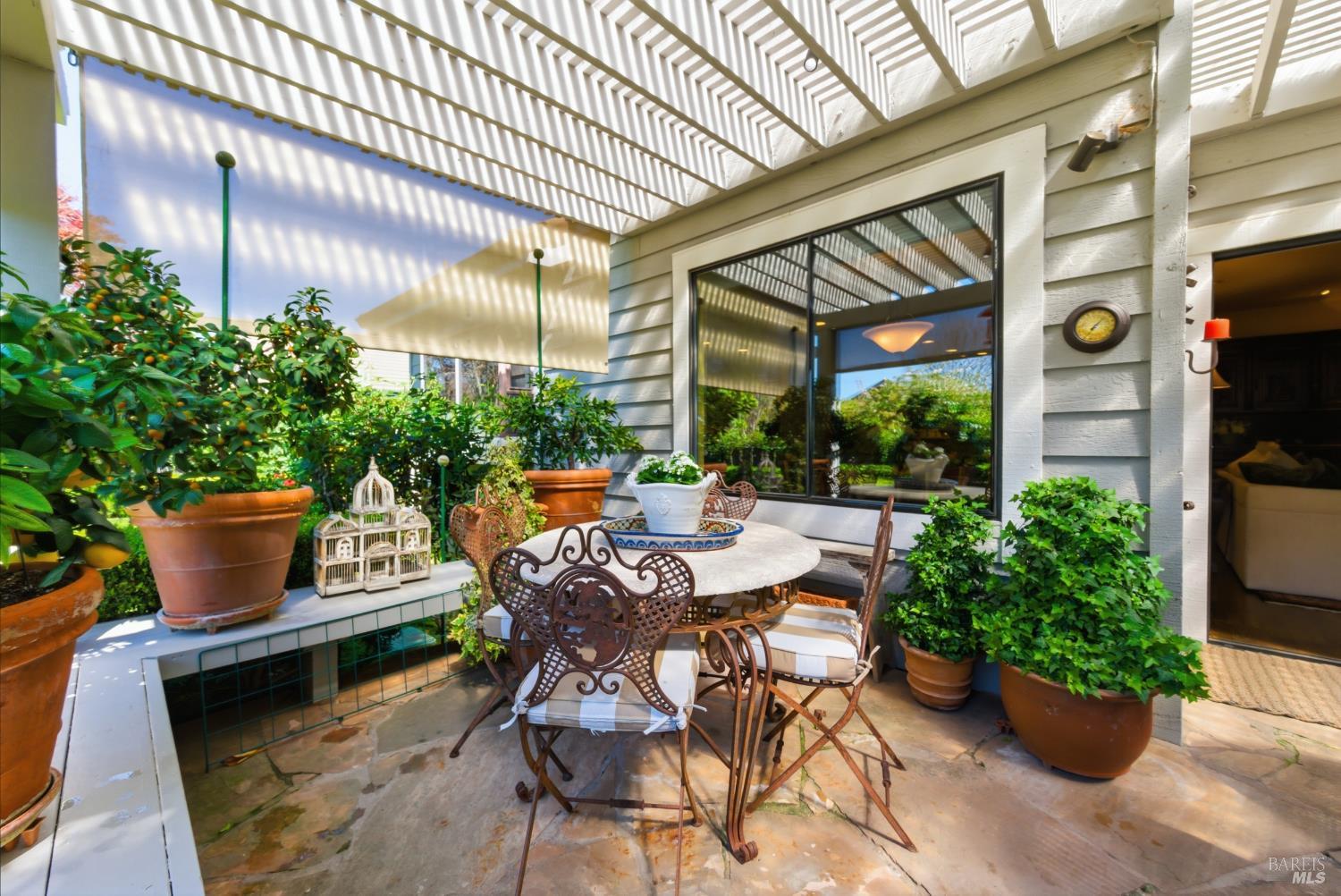 377 Troon Drive Napa CA 94558