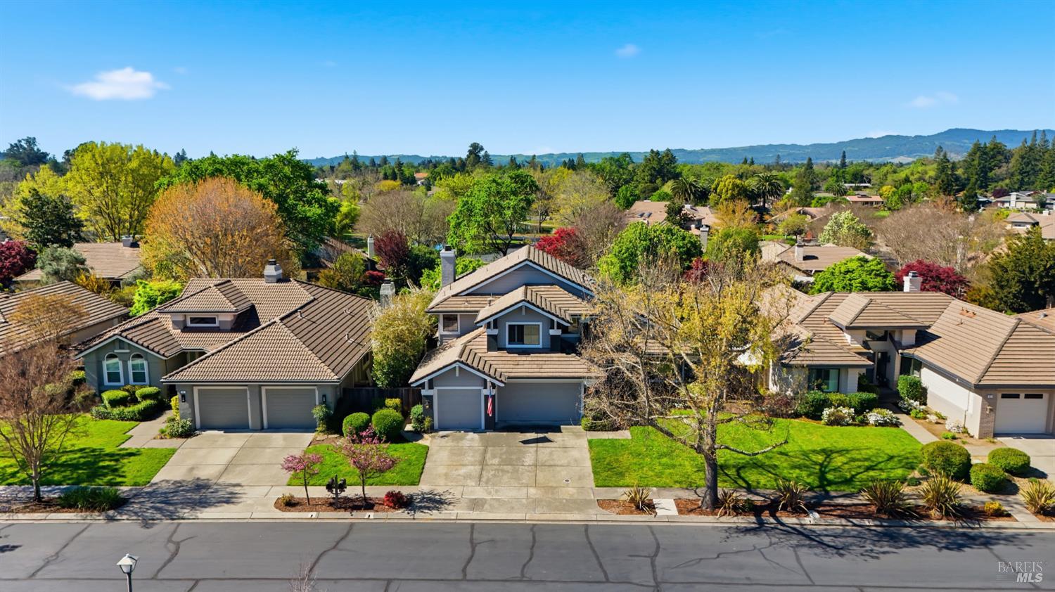 377 Troon Drive Napa CA 94558