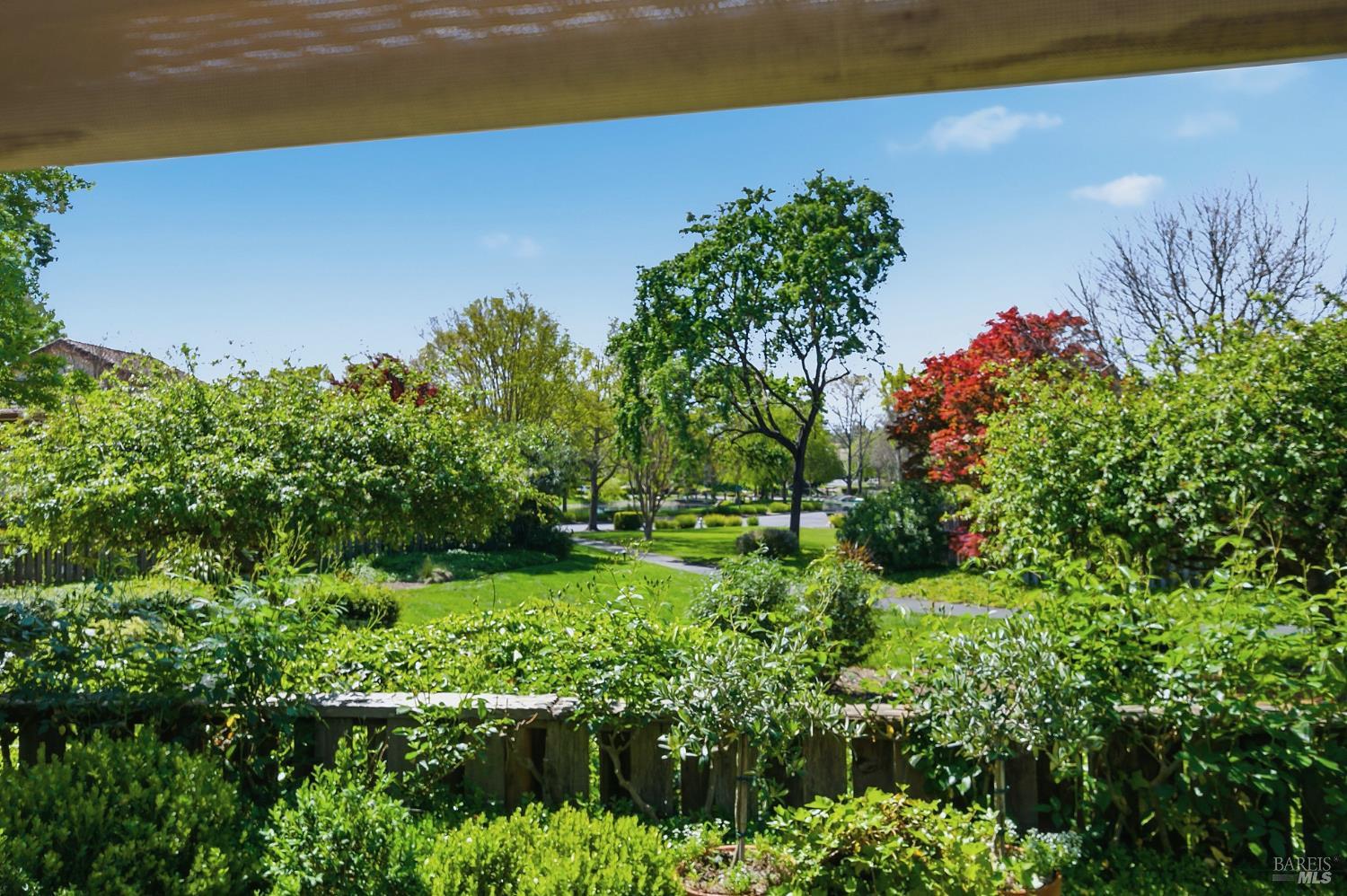 377 Troon Drive Napa CA 94558
