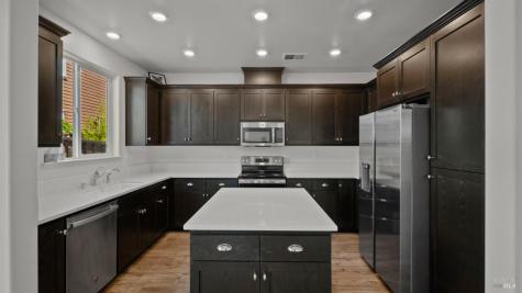 7461 Walker Way Rohnert Park CA 94928