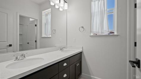 7461 Walker Way Rohnert Park CA 94928