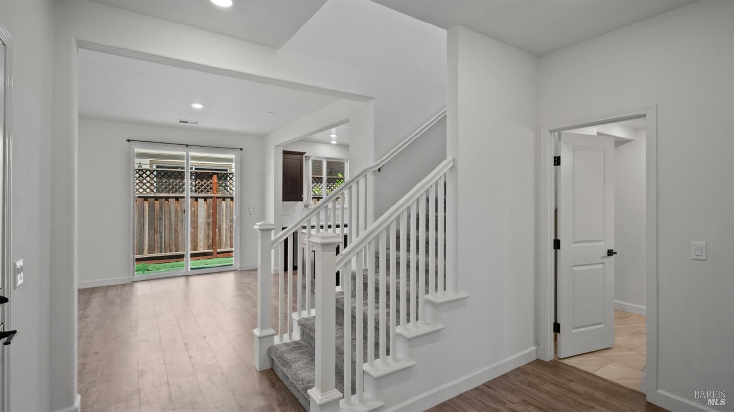 7461 Walker Way Rohnert Park CA 94928