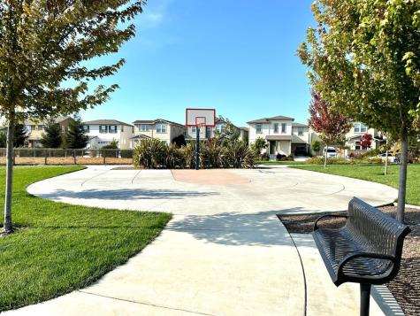 7461 Walker Way Rohnert Park CA 94928