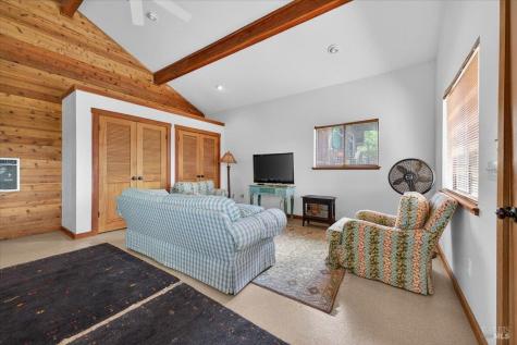 23881 Walling Road Geyserville CA 95441