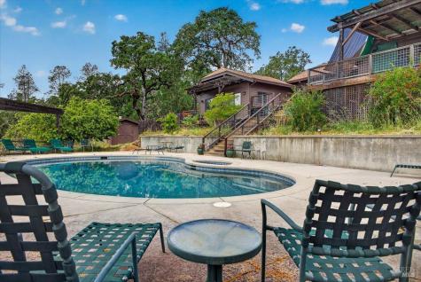 23881 Walling Road Geyserville CA 95441