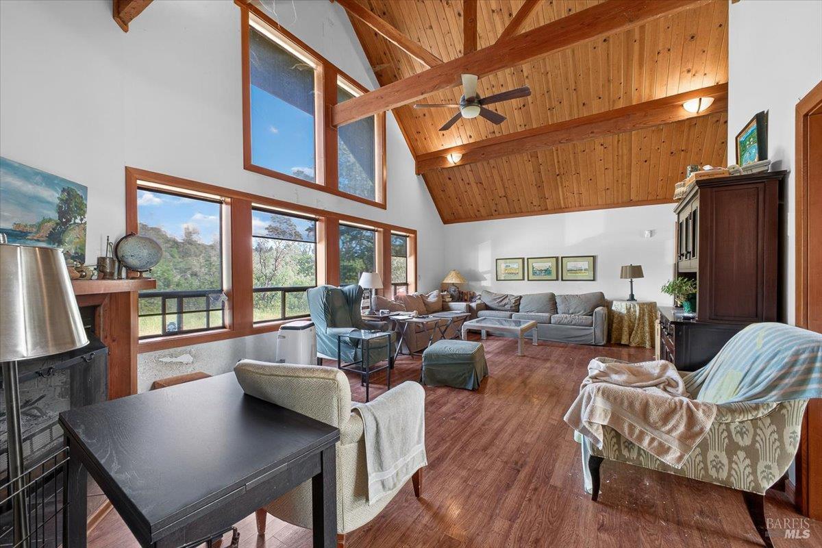 23881 Walling Road Geyserville CA 95441