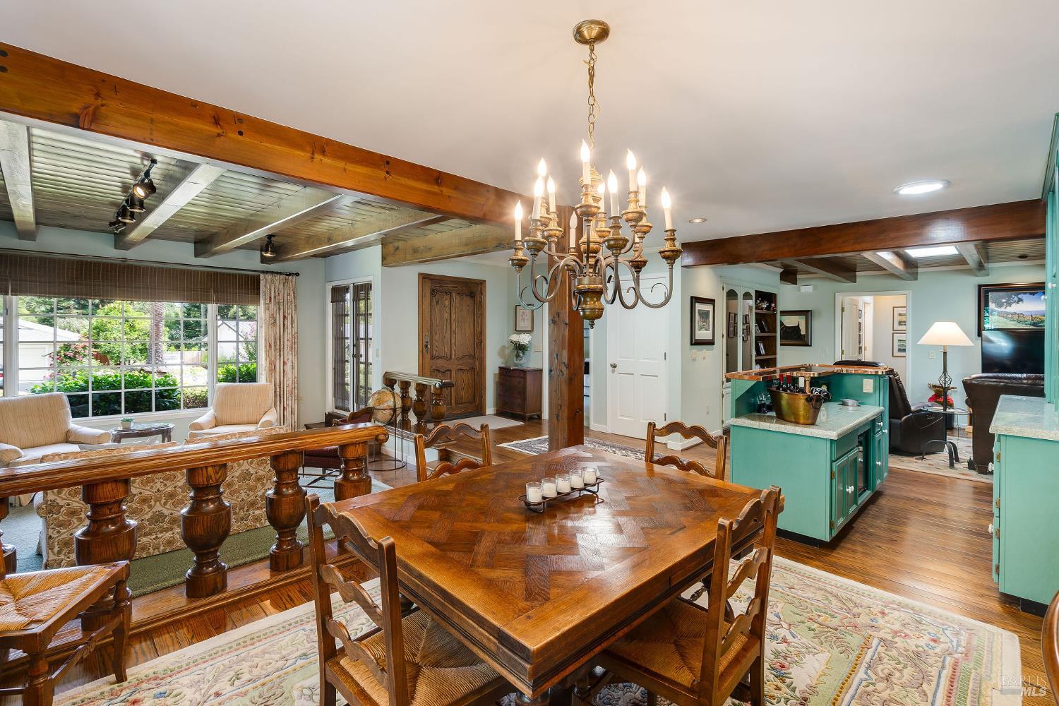 1660 Sylvaner Avenue St. Helena CA 94574