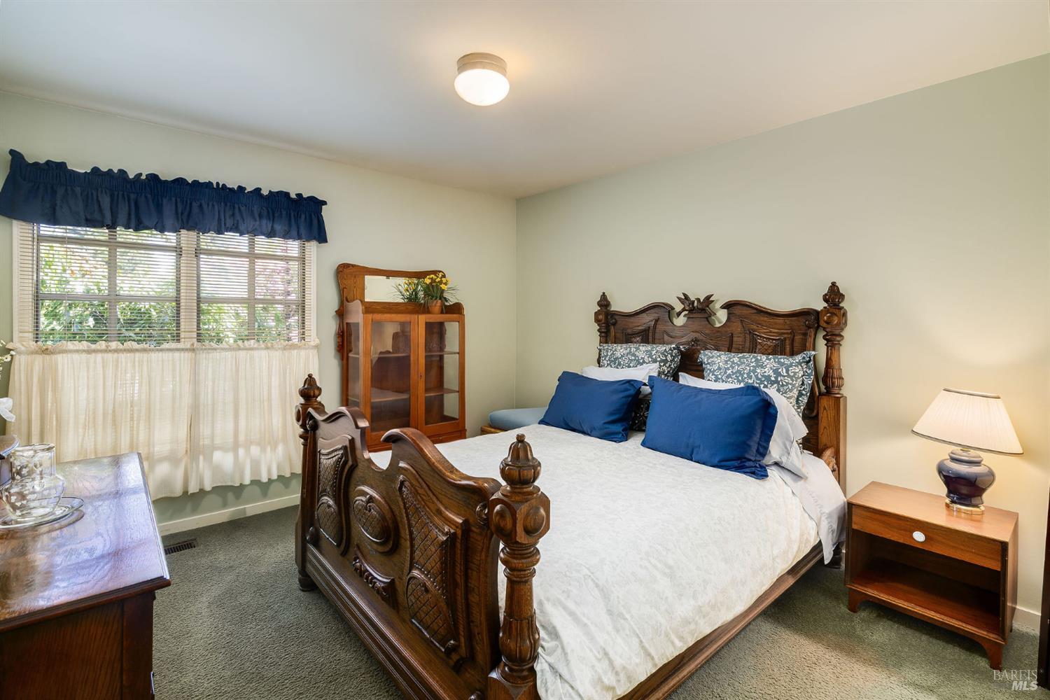 1660 Sylvaner Avenue St. Helena CA 94574