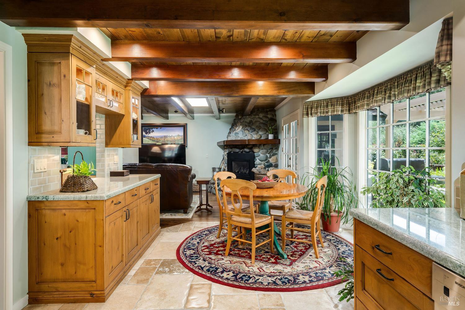 1660 Sylvaner Avenue St. Helena CA 94574
