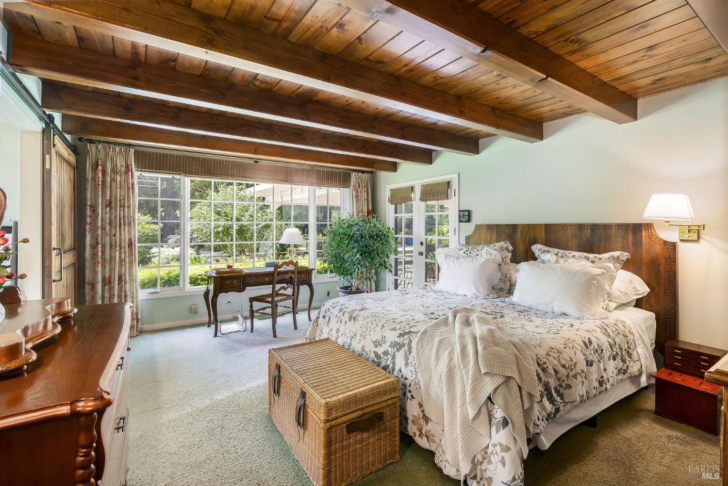 1660 Sylvaner Avenue St. Helena CA 94574