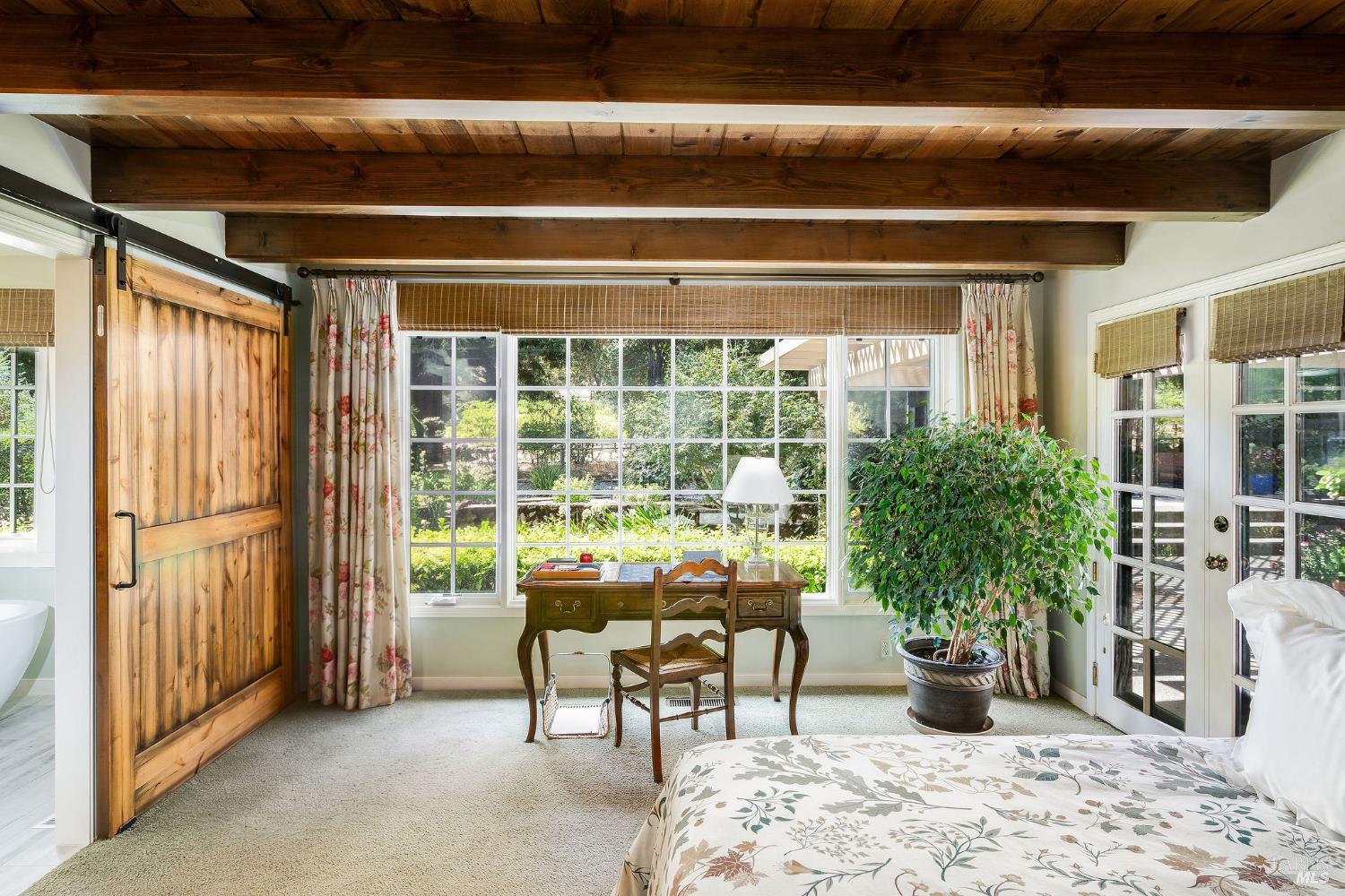 1660 Sylvaner Avenue St. Helena CA 94574