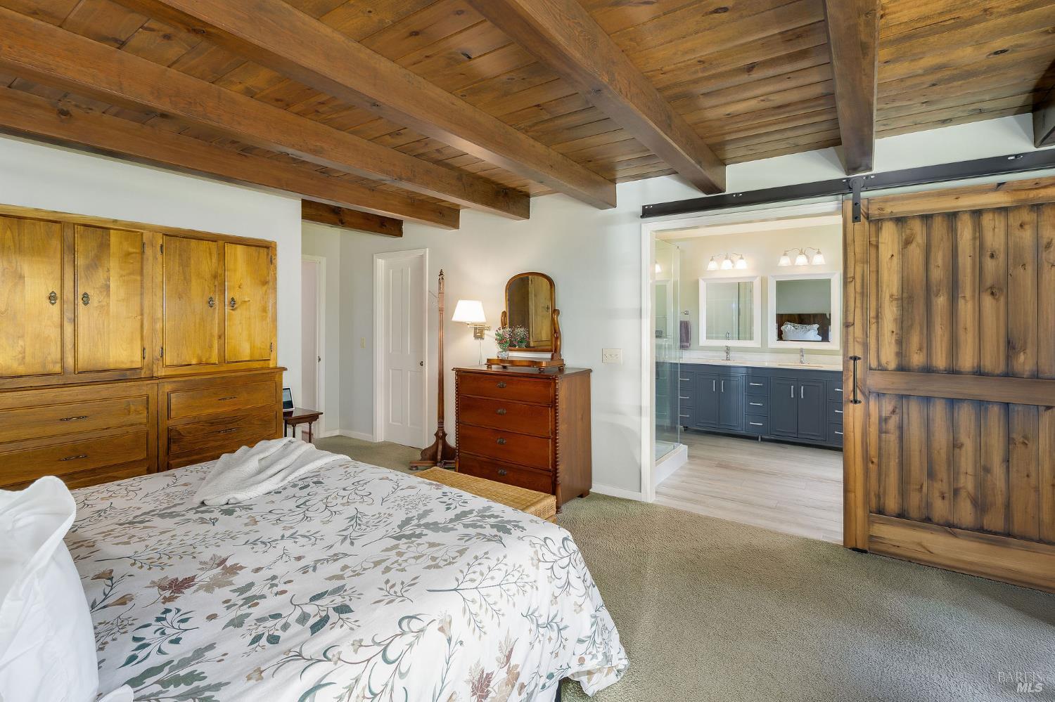 1660 Sylvaner Avenue St. Helena CA 94574