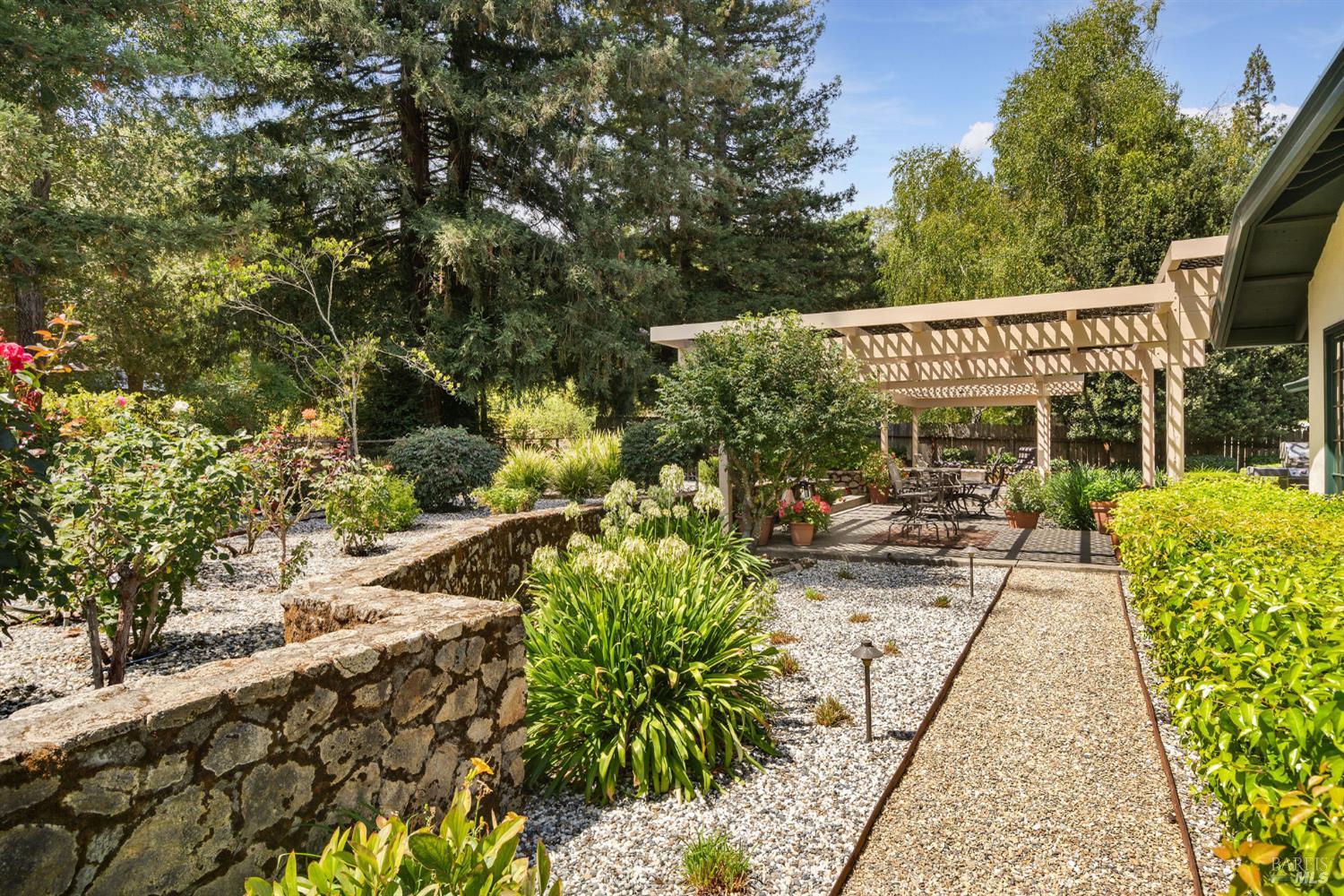 1660 Sylvaner Avenue St. Helena CA 94574