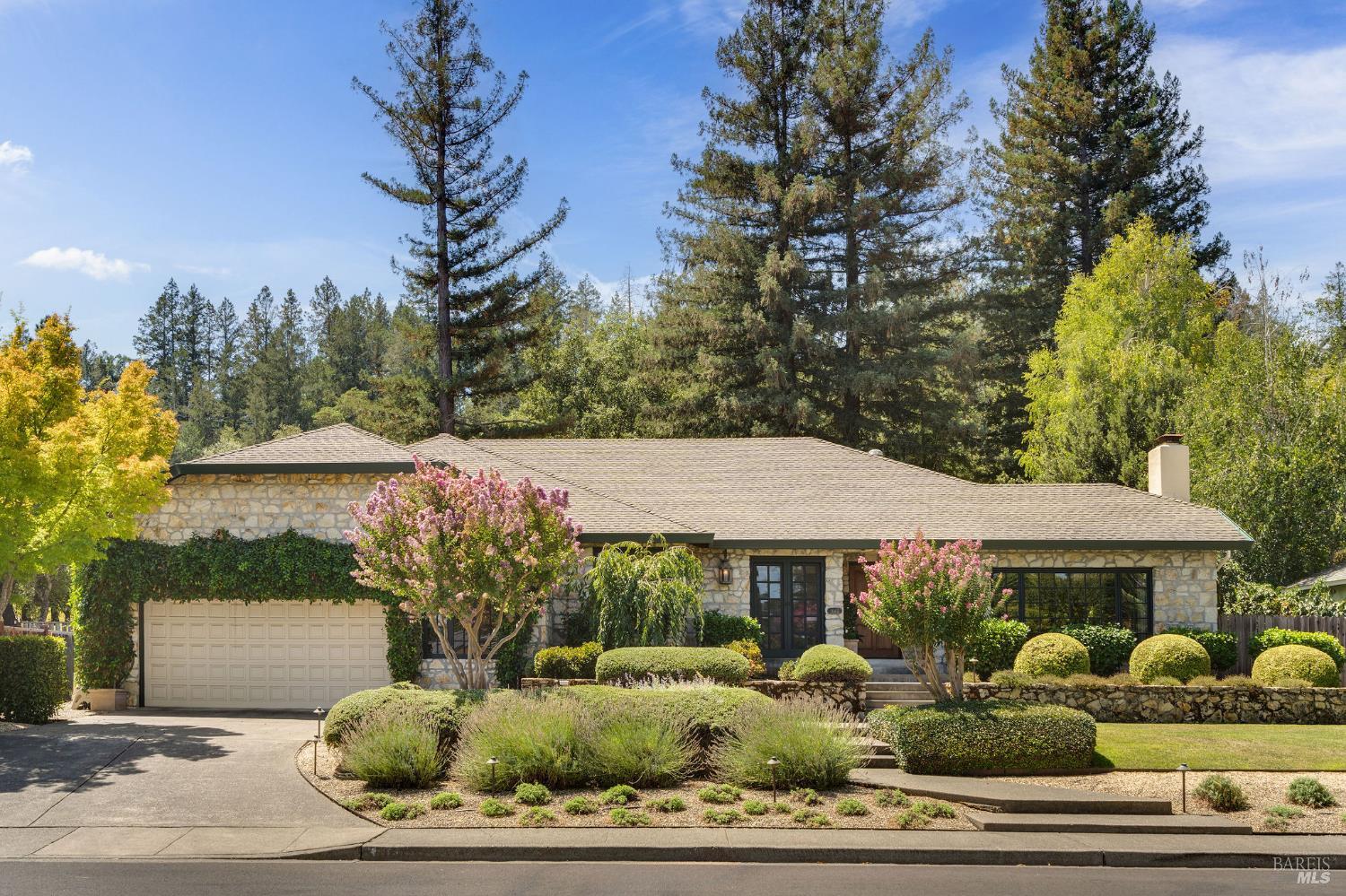 1660 Sylvaner Avenue St. Helena CA 94574