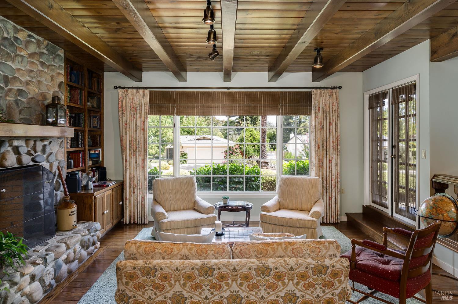 1660 Sylvaner Avenue St. Helena CA 94574