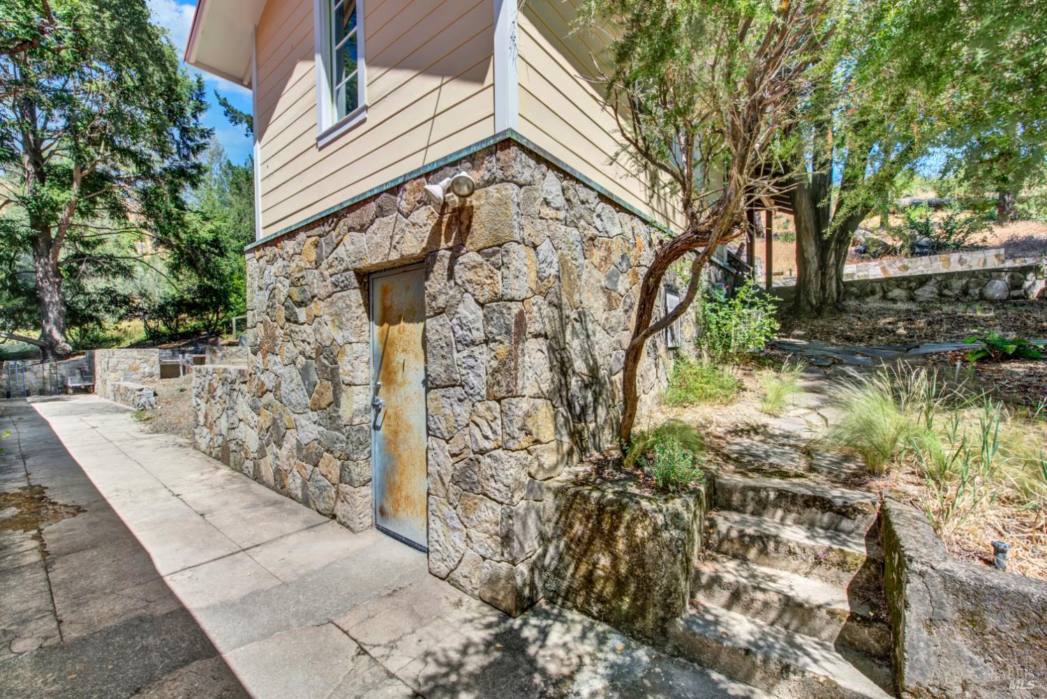 3528-3530 Silverado Trail N Deer Park CA 94574