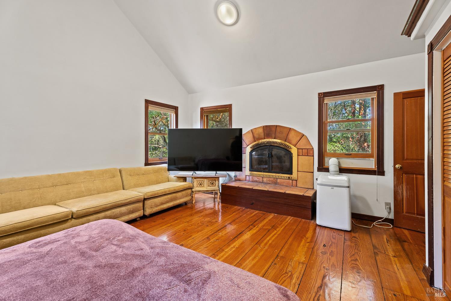 19020 Gschwend Road Philo CA 95466