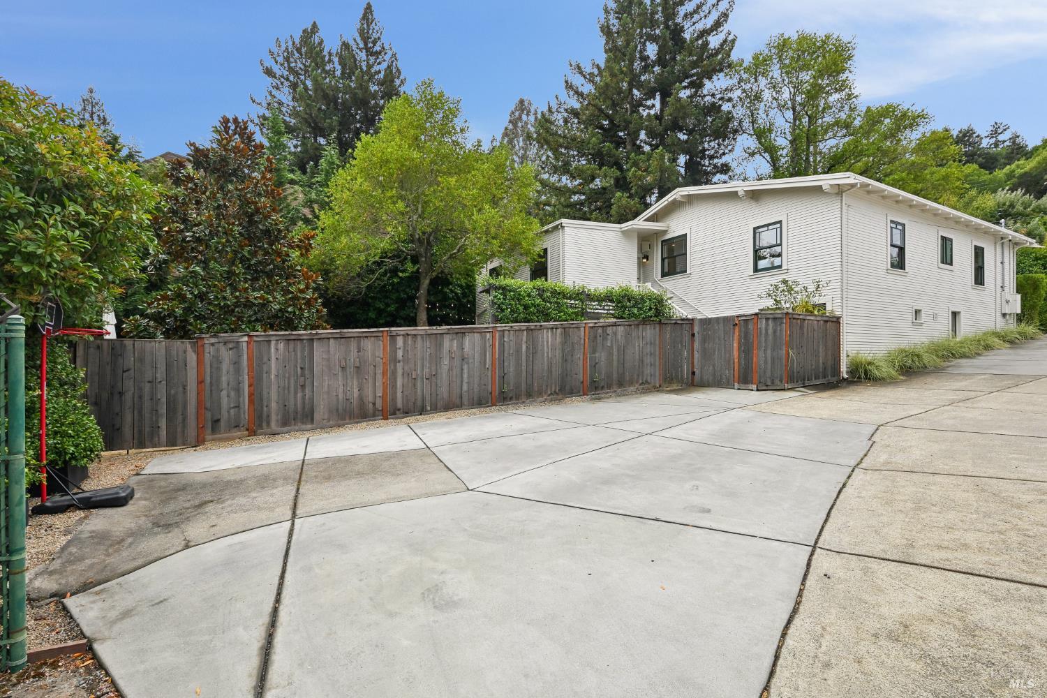 116 Magnolia Avenue Larkspur CA 94939