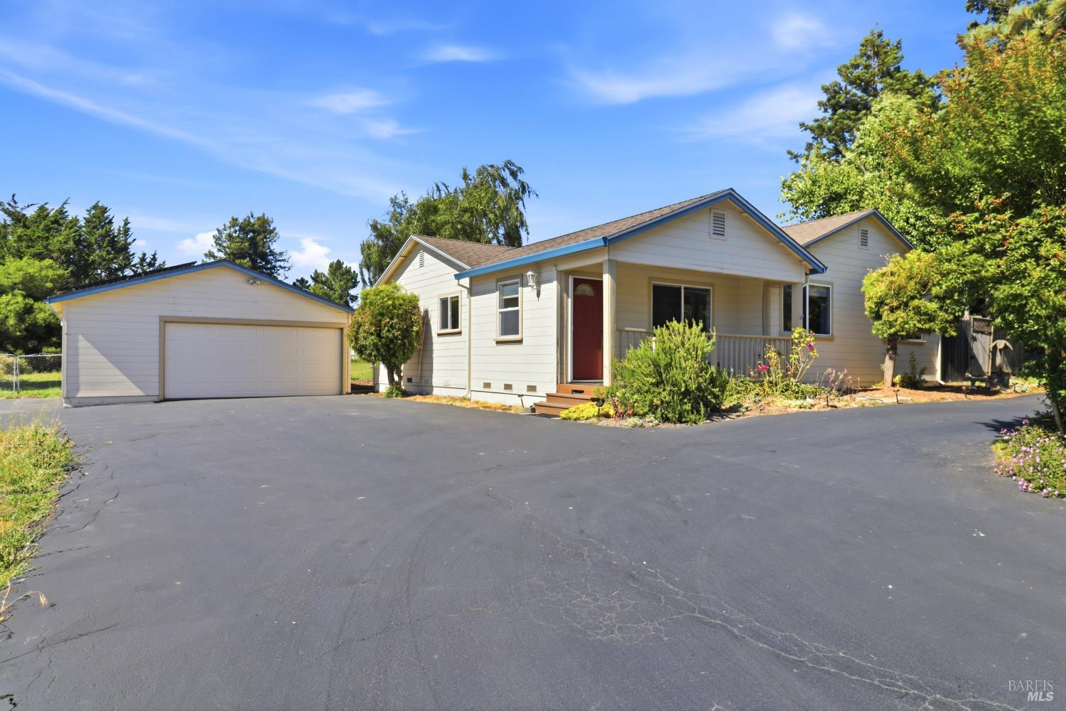 4270 Roblar Road Petaluma CA 94952