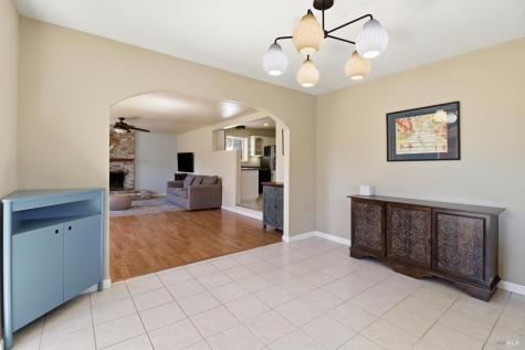 4270 Roblar Road Petaluma CA 94952