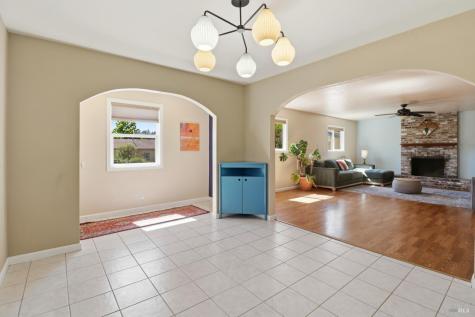 4270 Roblar Road Petaluma CA 94952