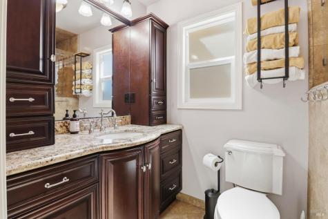 4270 Roblar Road Petaluma CA 94952