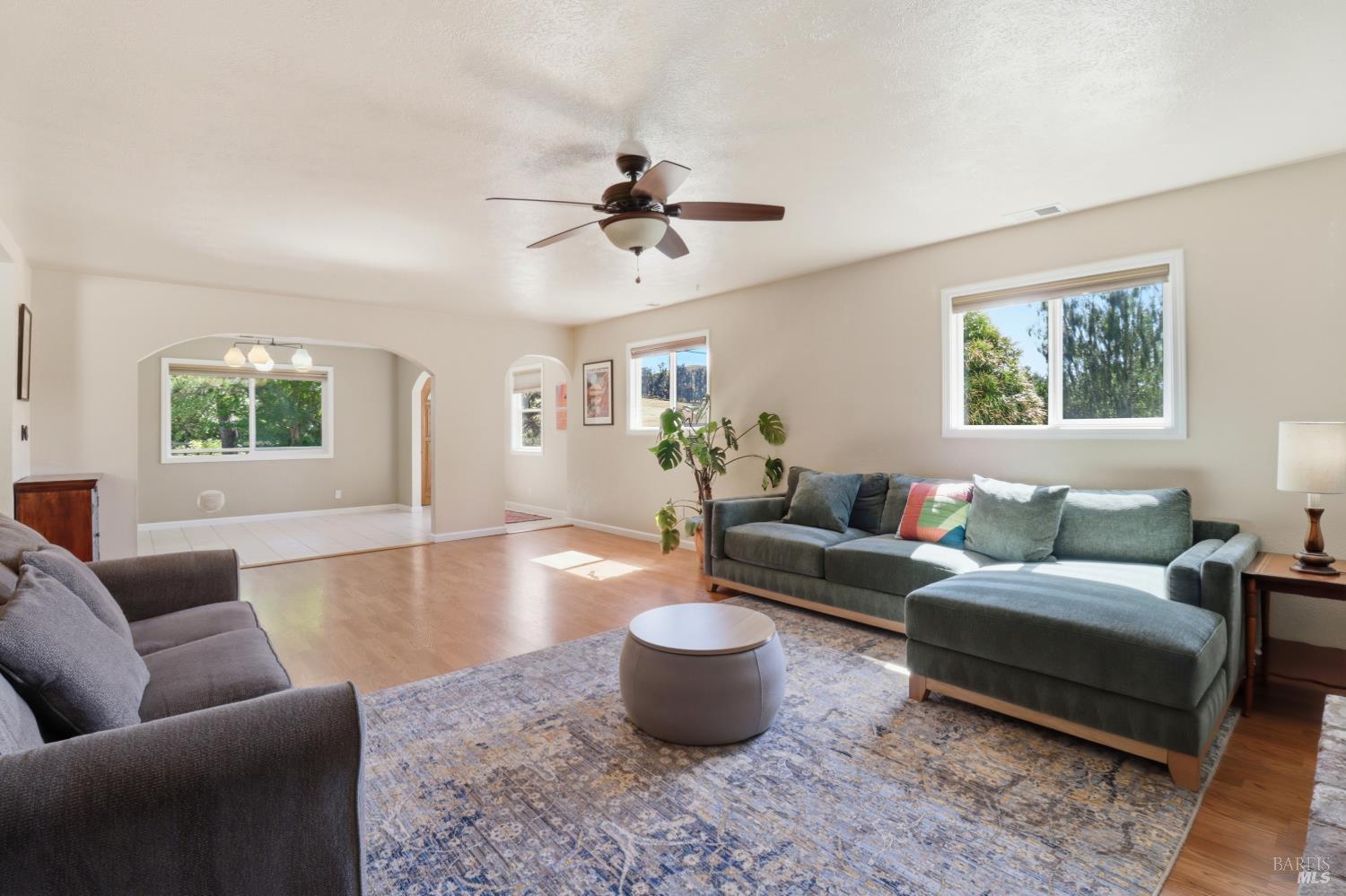 4270 Roblar Road Petaluma CA 94952